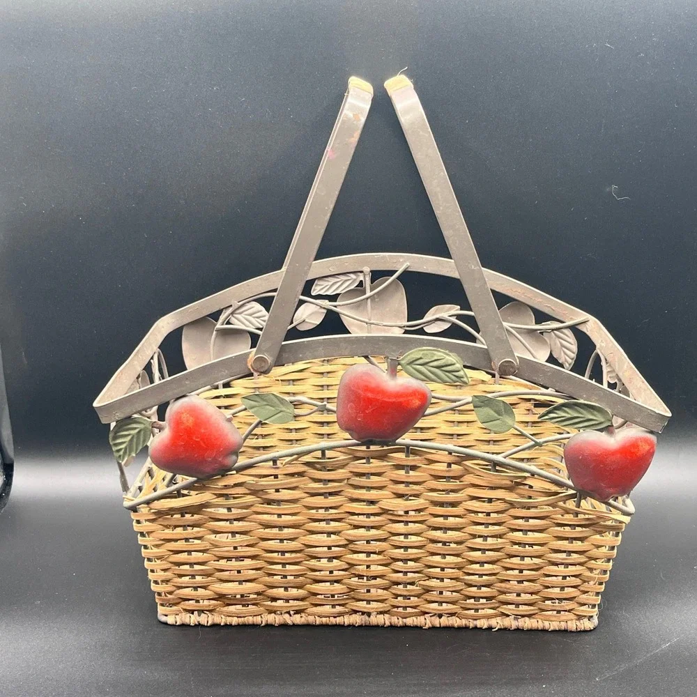Vtg Metal Wire Woven Wicker‎ Basket Red Apples Handle Farmhouse Decor 13x11x8 in
